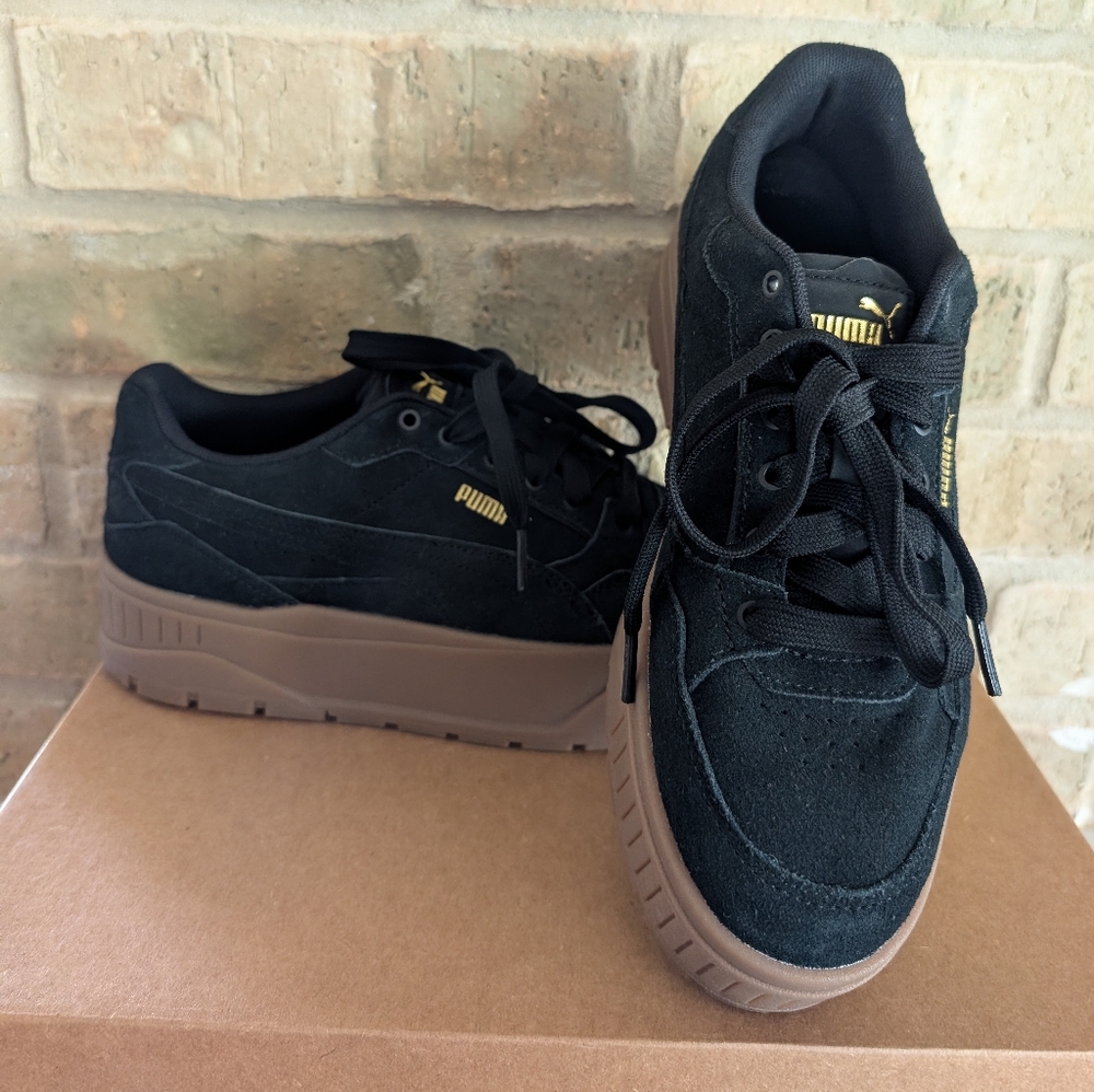 Puma Woman Black Sneakers with Brown Soles